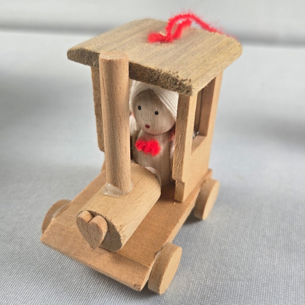 Vintage Yuletots Wooden Christmas Ornaments Set Handcrafted Wood Figurines w Box - Picture 4 of 7